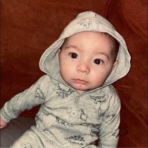 Meet your Posher, Dakota